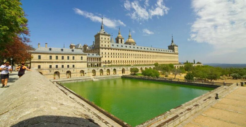 From Madrid: El Escorial and Valley's Basilica Half Day Tour - Practical Tips for Making the Most of the Tour