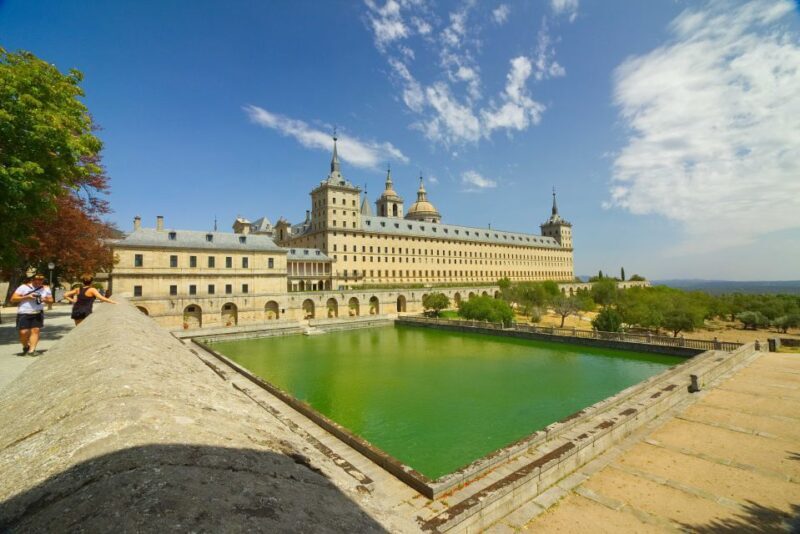 From Madrid: El Escorial, Valley and Segovia Day Trip - What You Can Expect from the Tour
