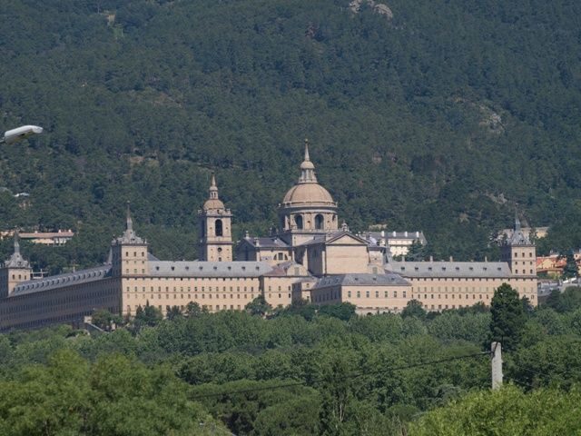 From Madrid: El Escorial, Valley and Segovia Day Trip - Price and Value