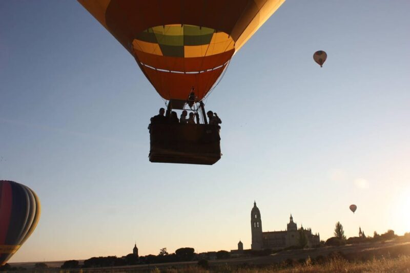 From Madrid: Hot Air Balloon over Segovia with Transfer - Introducing the Hot Air Balloon over Segovia Tour from Madrid