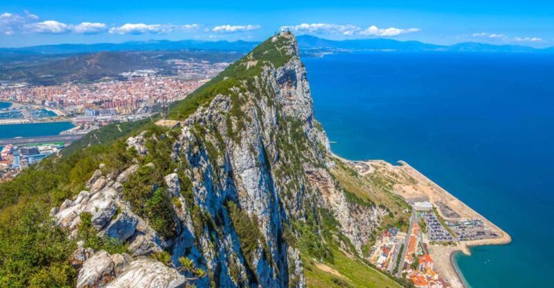 From Malaga and Costa del Sol: Gibraltar Sightseeing Tour - Key Points