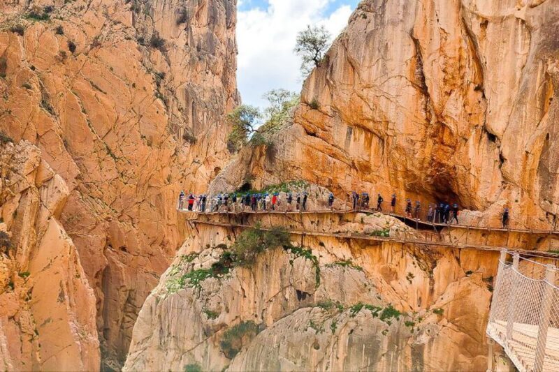 From Málaga: Caminito del Rey Guided Day Trip - What Is the Caminito del Rey Experience Really Like?