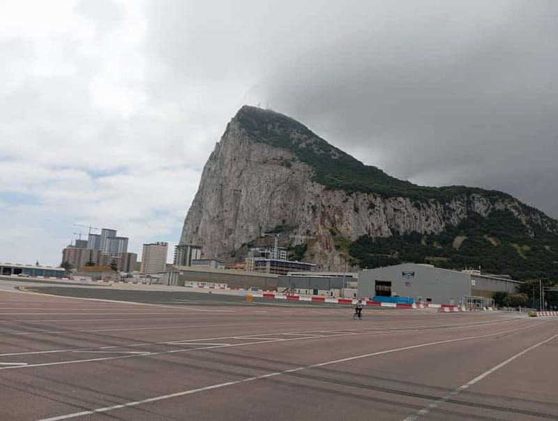 From Málaga: Gibraltar Day Trip - Border and passport reality check