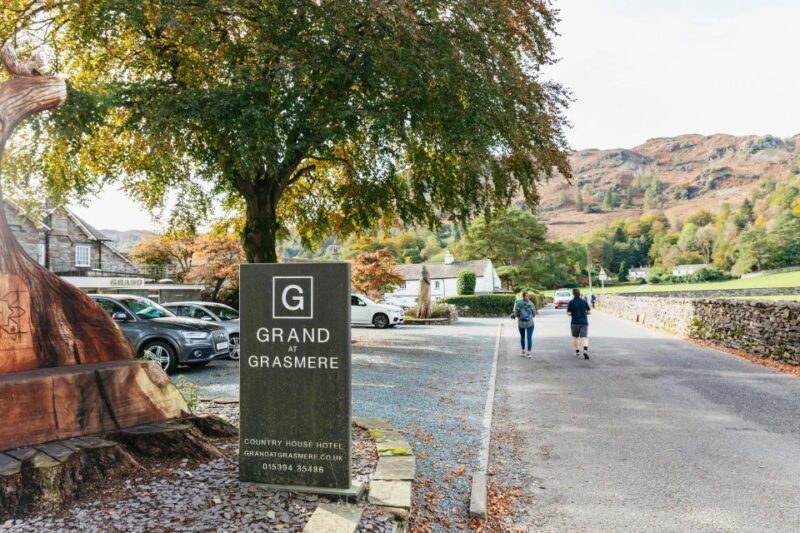 From Manchester: Lake District Bus Tour & Windermere Cruise - Who is This Tour Best For?