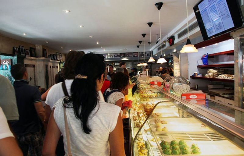 From Manhattan: Bronx, Queens and Brooklyn Half-Day Tour - Brooklyn time: Greenpoint and Williamsburg side-by-side