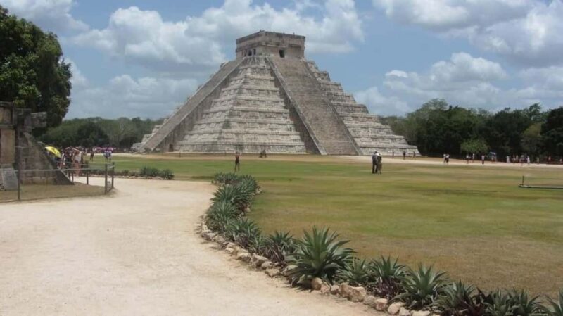 From Mérida: Chichén Itzá, Cenote, and Izamal, Magical Town with Lunch. - FAQs