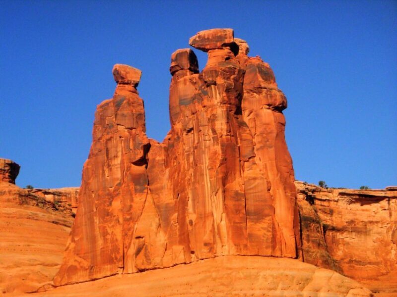 From Moab: Arches National Park 4x4 Drive and Hiking Tour - FAQ