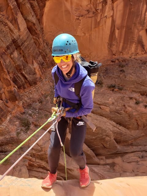 From Moab: Half-Day Zig Zag Canyon Canyoneering Experience - What Makes This Tour Stand Out?