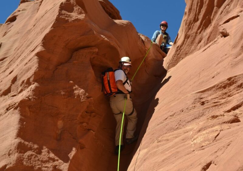 From Moab or Hanksville: North Wash Slot Canyon Experience - Key Points