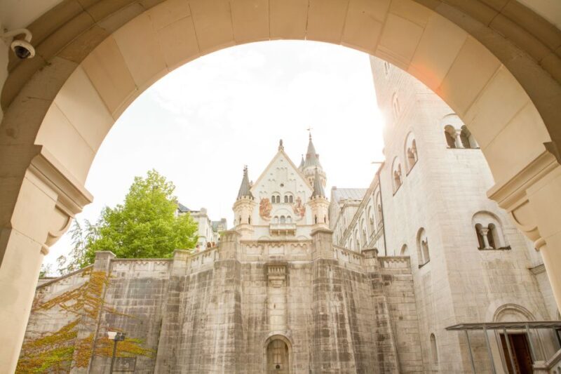 From Munich: Neuschwanstein Castle Full-Day Trip by Van - The Scenic Drive along Romantic Road