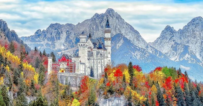 From Munich: Neuschwanstein Castle Full-Day Trip - Transportation realities: trains, buses, and uphill logistics