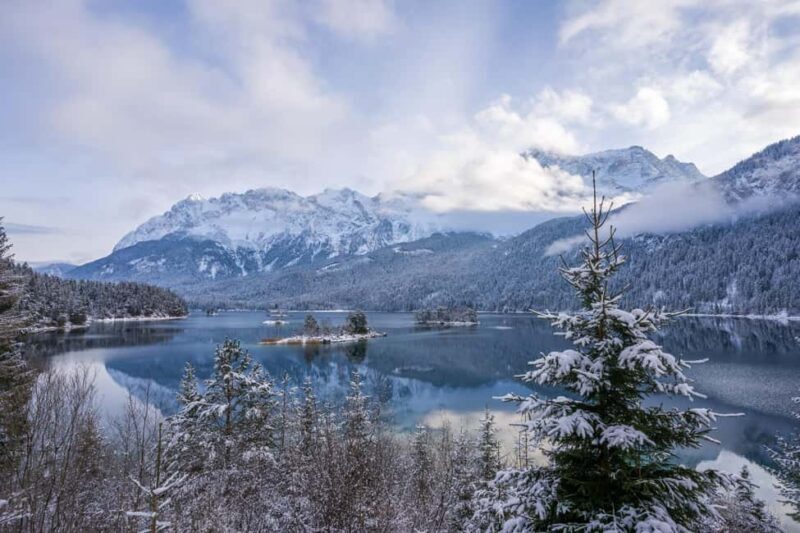 From Munich: Neuschwanstein & Zugspitze, Eibsee + Austria. - Key Points