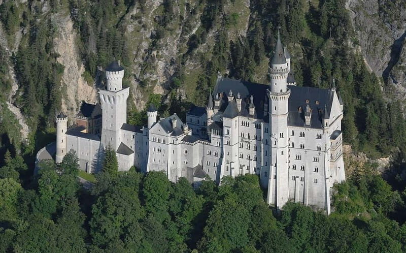 From Munich: To Neuschwanstein Castle, Linderhof, Oberammerg - Who Will Appreciate This Tour?