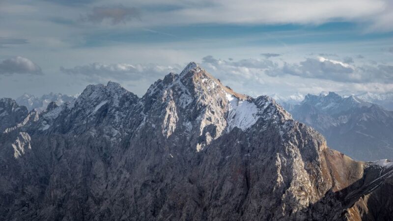 From Munich: Zugspitze Mountain Van Tour with Garmisch Town - Why People Love This Tour