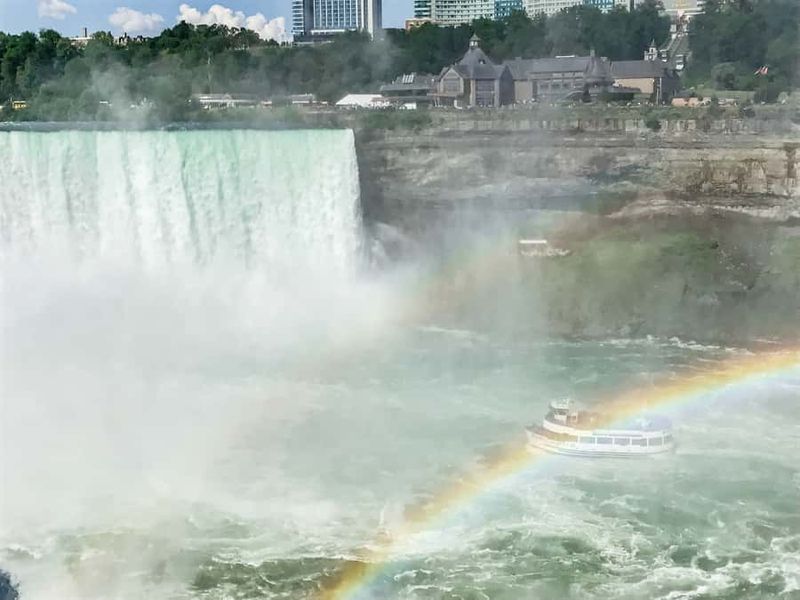 From NYC: 1-Day Niagara Falls Tour - The long coach ride: what it feels like and how to prepare