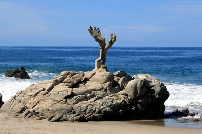 From Oaxaca de Juarez to Puerto Escondido - Private Transfer - The Sum Up