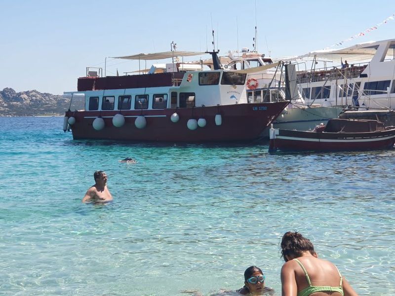 From Palau: La Maddalena Archipelago Boat Tour with Pasta - La Maddalena Island: free time to walk, snack, and reset