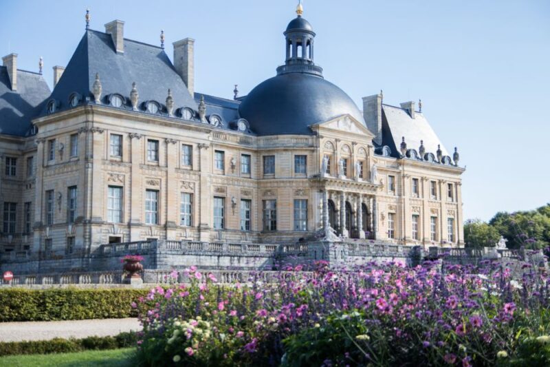 From Paris: Chateau de Fontainebleau & Vaux-Le-Vicomte Tour - FAQ