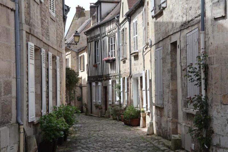 From Paris: Compiègne, Pierrefonds, and Senlis Tour - Who Will Love This Tour?