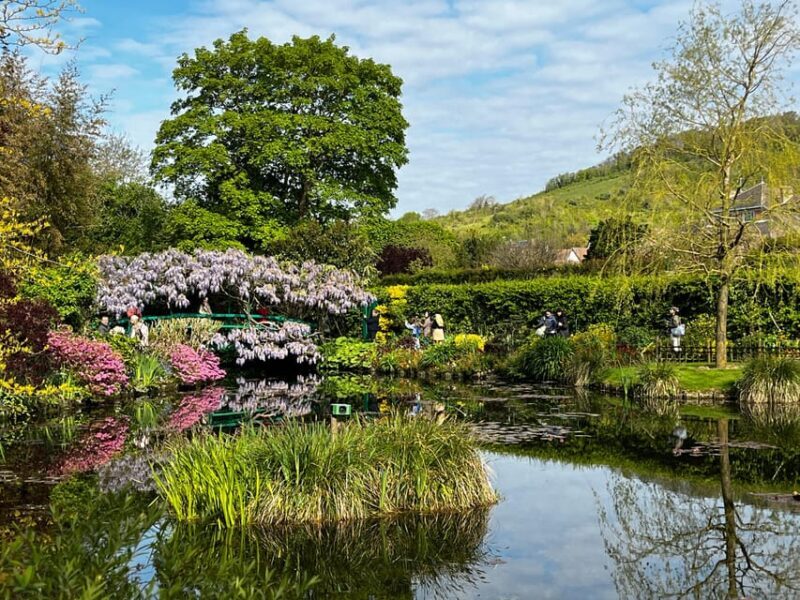 From Paris: Full day in Giverny & Versailles - Private Tour - Key Points