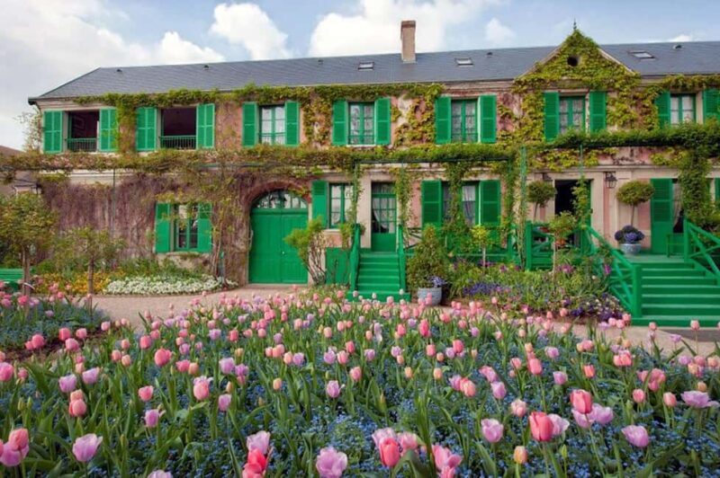 From Paris: Giverny and Monet's Home Day Trip - Key Points