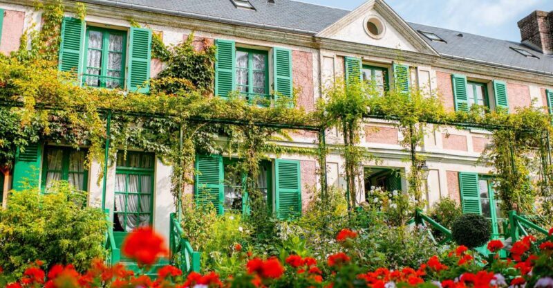 From Paris: Giverny and Versailles Palace Guided Day Trip - FAQ
