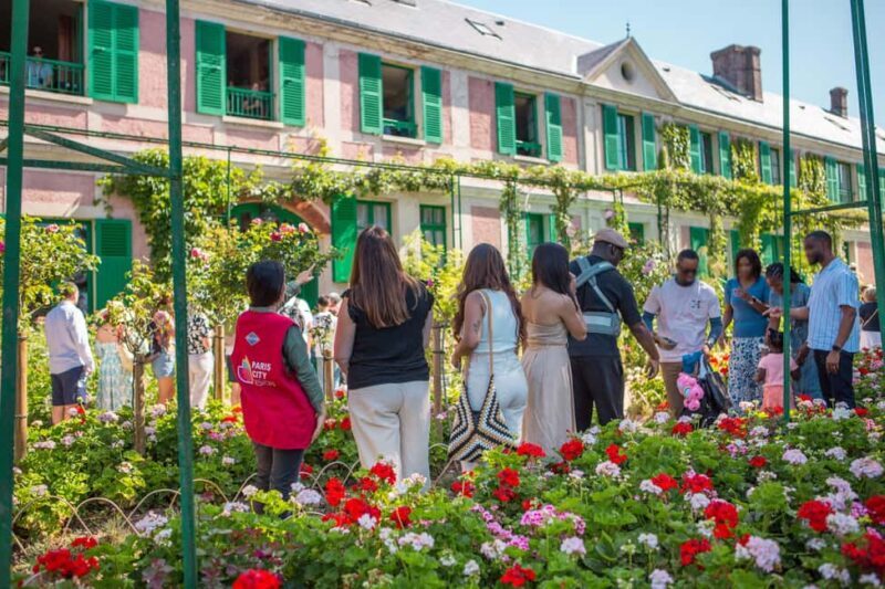 From Paris: Giverny Day Trip with Audio Guide or Live Guide - The Drawbacks and Considerations