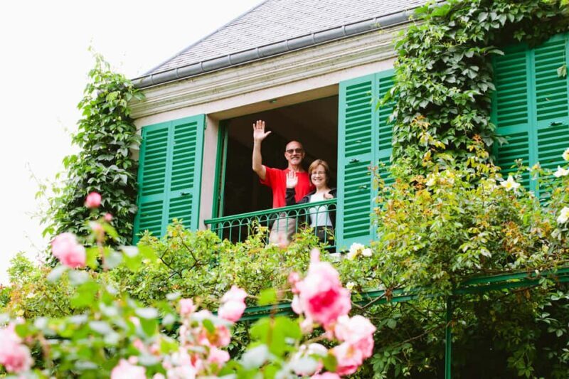 From Paris: Monet Garden & Giverny Bike Tour and Picnic Stop - The Village of Giverny and Art Scene