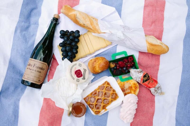 From Paris: Monet Garden & Giverny Bike Tour and Picnic Stop - Transportation and Group Dynamics