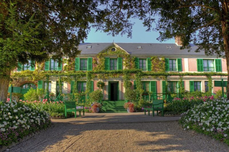 From Paris: Private Day Trip to Giverny and Auvers sur Oise - Exploring the Day: What to Expect