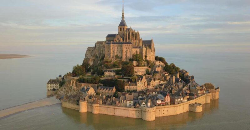 From Paris: Private Mont St-Michel and Honfleur Day Tour - Key Points