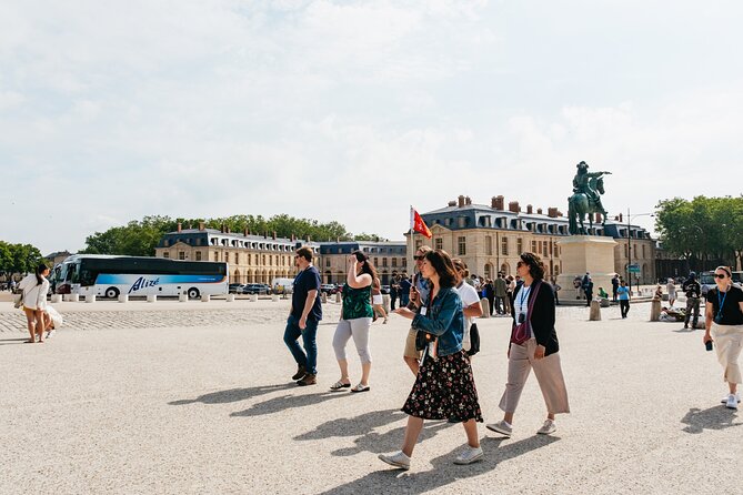 From Paris: Versailles Palace Live Tour with Gardens Access - The Logistics: Getting There and Back