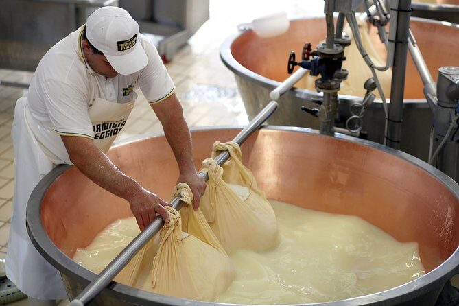 From Parma: Parmigiano Reggiano Farm Tour & Tasting with Transfer - Key Points