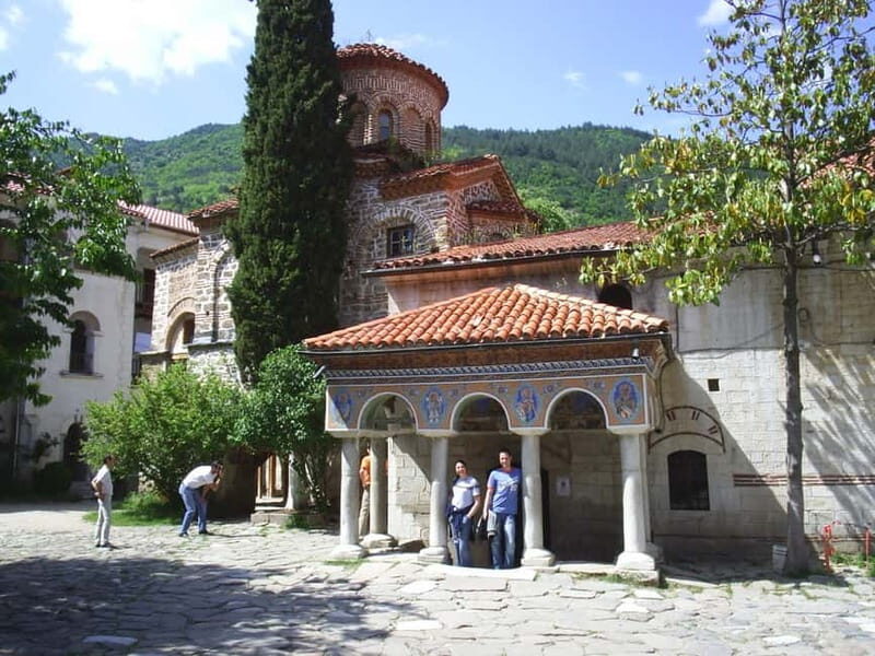 From Plovdiv: Bachkovo Monastery & Asens Fortress Tour - Who Should Consider This Tour?