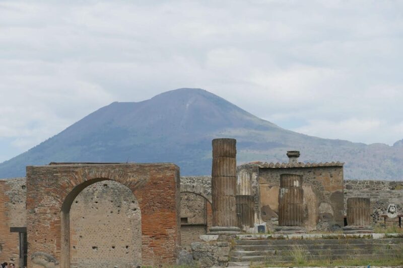 From Pompeii: Walking Tour with Guide in the Excavations - Key Points