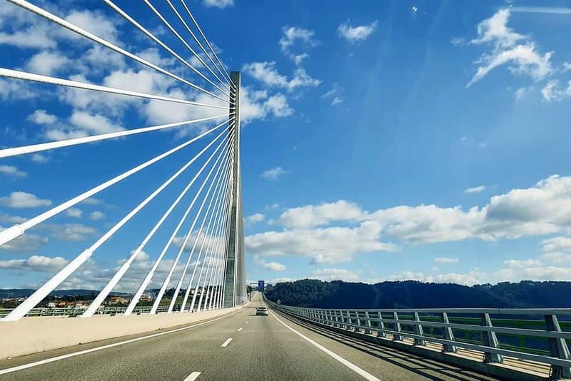 Douro Valley with Two Winery, Boat Trip and Lunch From Porto - Pinhão: Second Winery Stop and Another Round of Tastings