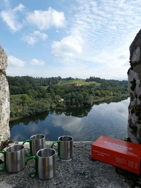 From Porto: Minho Private Nature, History & Traditions Tour - Key Points