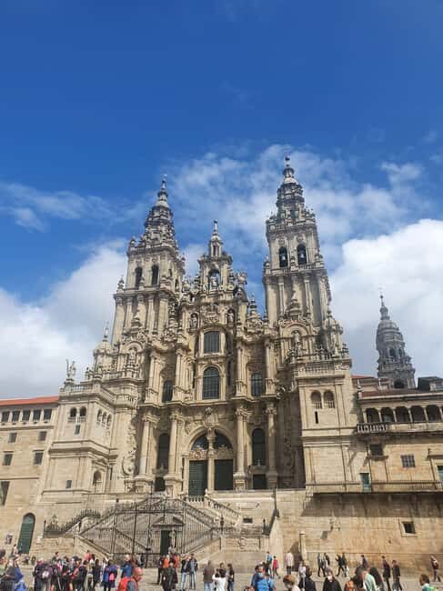 From Porto to Santiago de Compostela up to 4 Stops - Deep Dive into the Itinerary