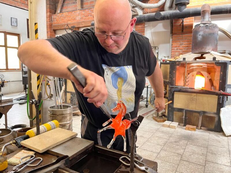 From Prague: Bohemian Glass Crystal Private Tour with Lunch - A Closer Look at the Tour Experience