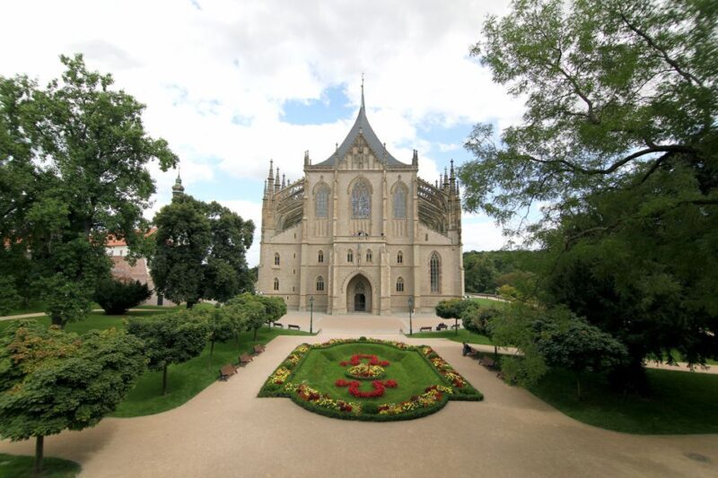 From Prague: Kutna Hora and Bone Chapel Tour - The Experience — Pros and Cons