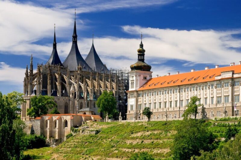 From Prague: Kutná Hora, St.Barbaras Church, Sedlec Ossuary - Key Points