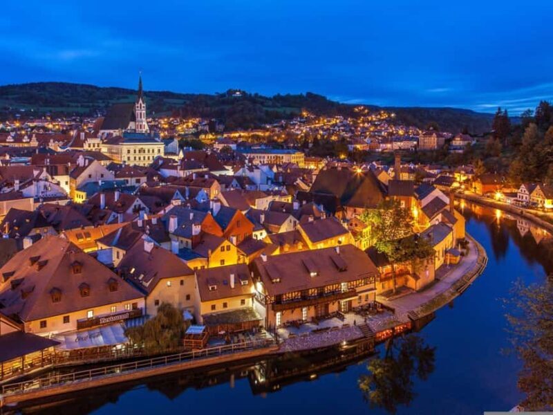 From Prague to the fabulous Cesky Krumlov with pick-up - The Value and Practicalities