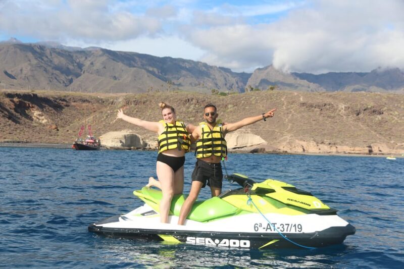 From Puerto Colon : 1 hour adrenaline JetSki tour - How the Experience Unfolds