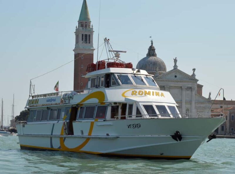 From Punta Sabbioni, Murano and Burano afternoon - Key Points