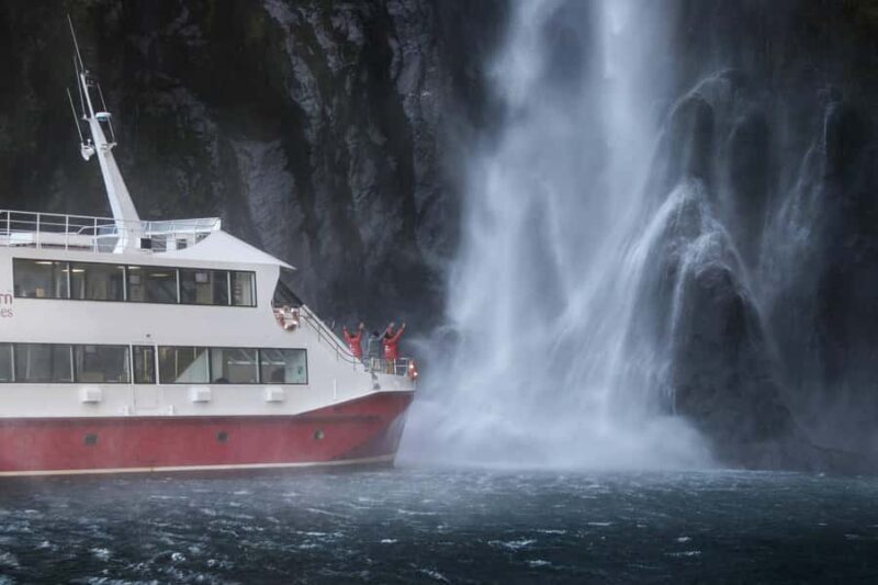 From Queenstown: Milford Sound Coach, Cruise, Scenic Flight - Who Would Love This Tour?