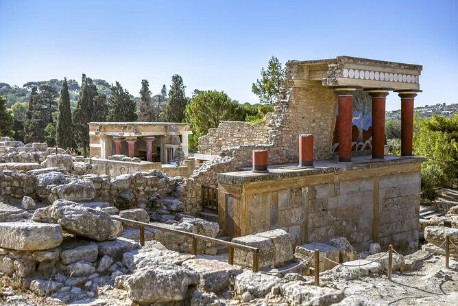 From Rethymno Visit of Knossos & Winery with tastings & Lunch - FAQ