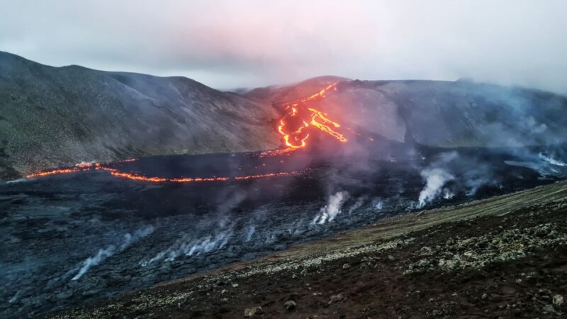 From Reykjavík: Fagradalsfjall Volcano Hike with Geologist - Seeing Recent Eruptions and Lava Formations