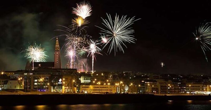From Reykjavik: New Years Fireworks by Boat - Key Points