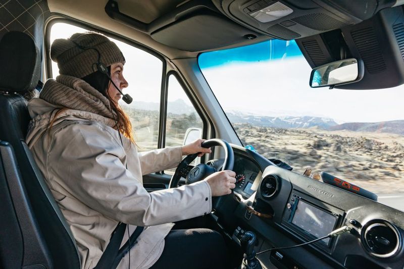 From Reykjavik: Snæfellsnes Peninsula Full-Day Tour - Guides: why these tours succeed or fail