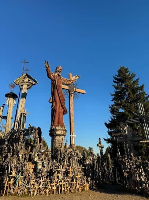From Riga: Trip to the Hill of Crosses and Pearls of Jelgava - Key Points